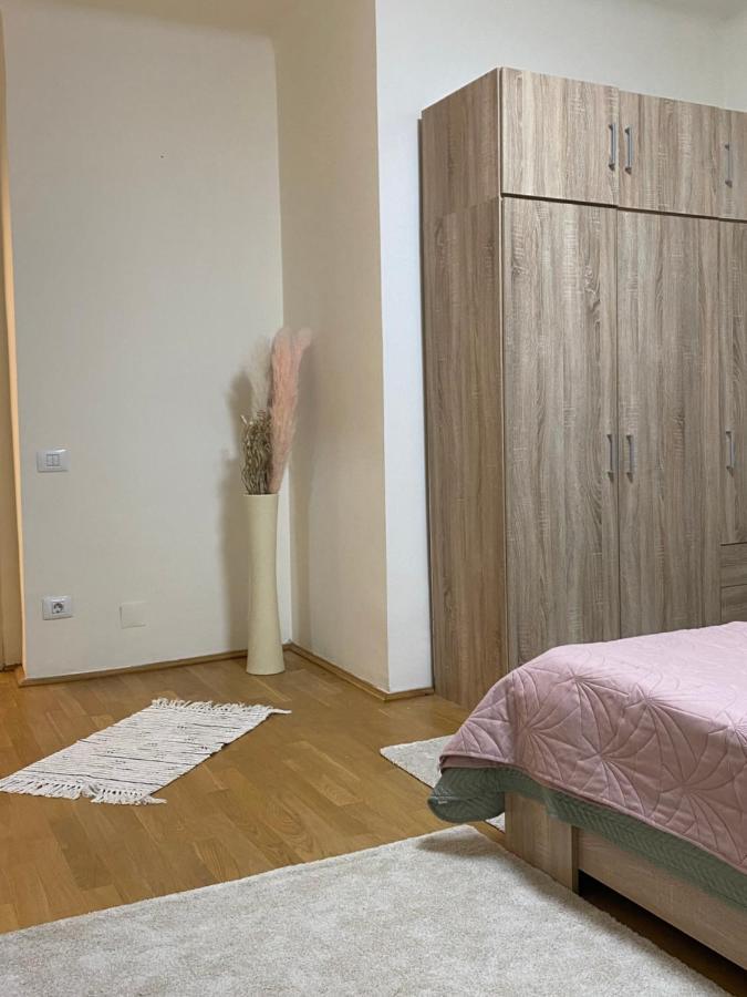 Downtown Apartment Boutique Green Garden Unirii Bucharest Exterior photo